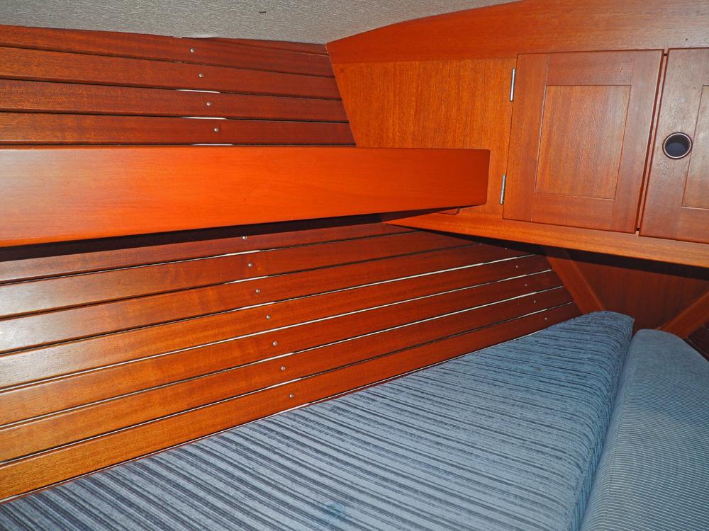 Cabin en avant, H&eacute;bergements